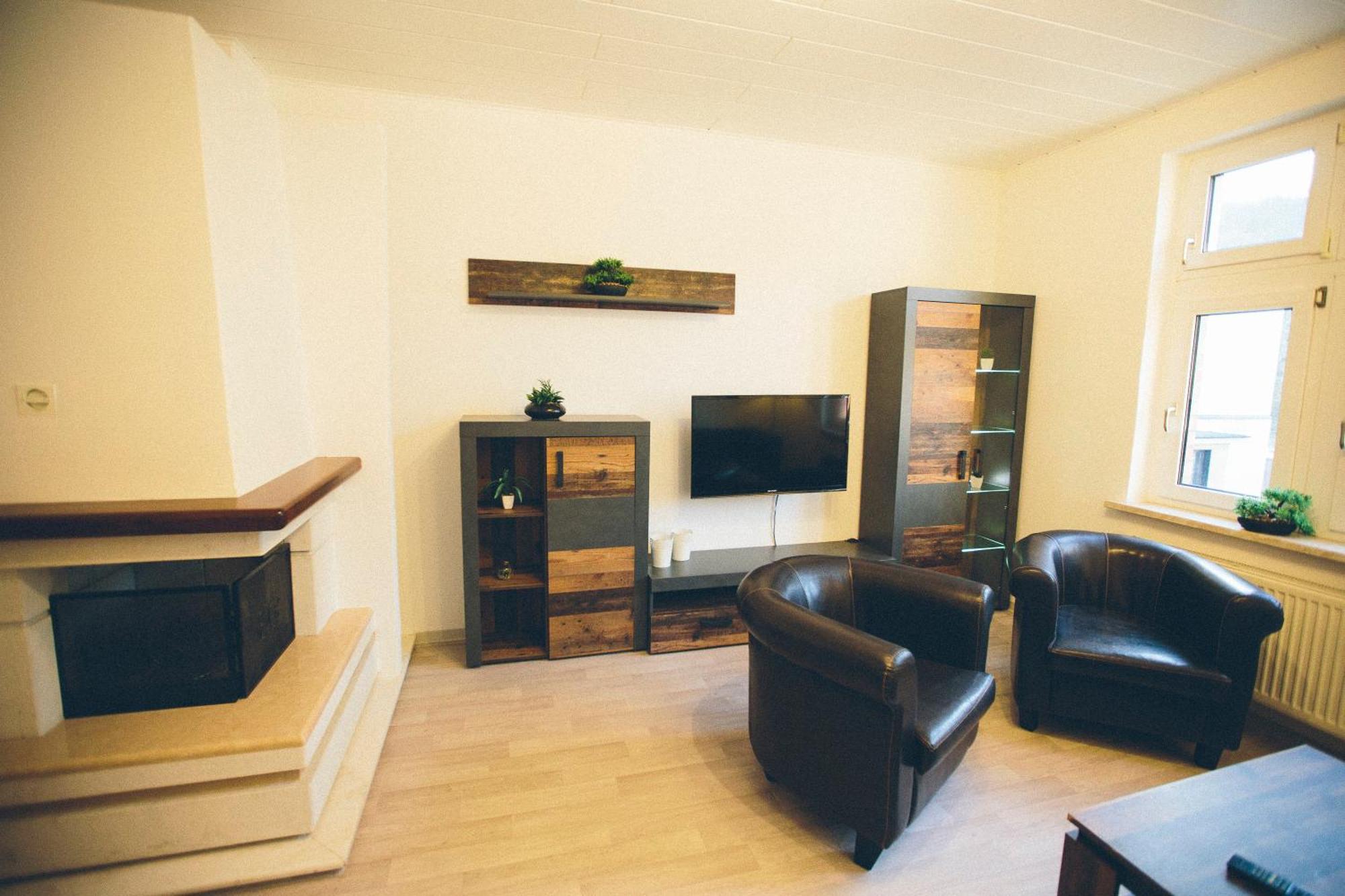 Whirlpool, Fußbodenheizung, Nintendo NES, Netflix, Wintergarten&Workspace Rudolstadt Zimmer foto